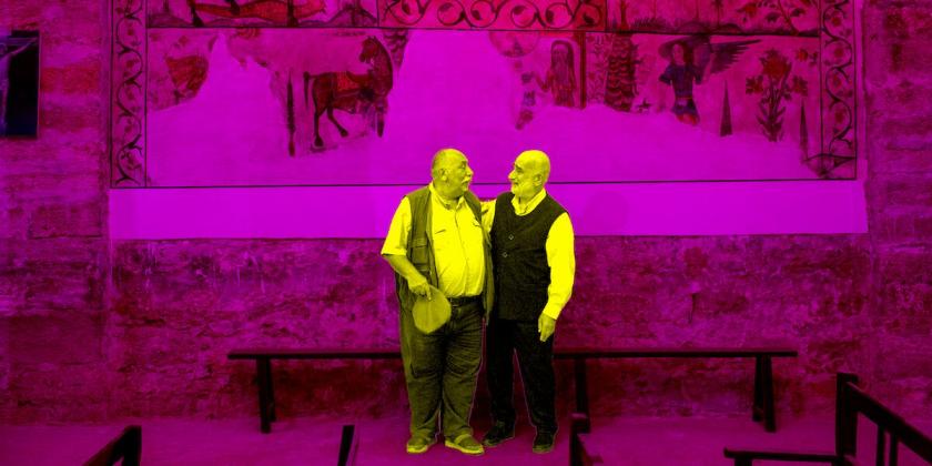 Pakrat Estukyan ve Yetvart Tomasyan'ın birlikte poz verdikleri bir fotoğraf